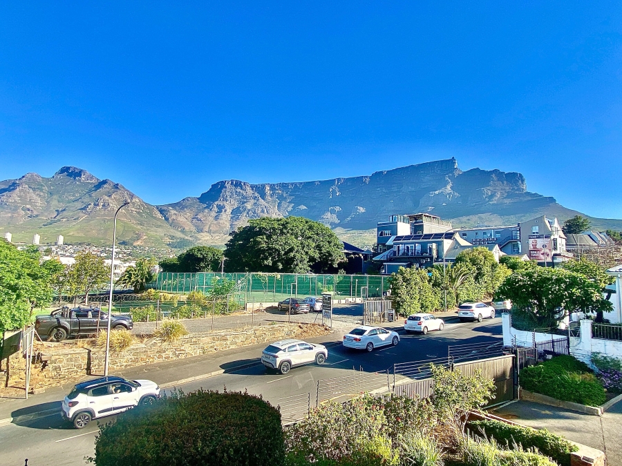 1 Bedroom Property for Sale in Tamboerskloof Western Cape